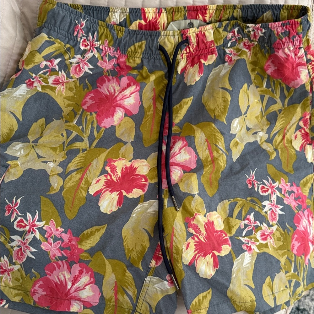 RAINFOREST Men's Floral Athletic Shorts - Pink and Green
